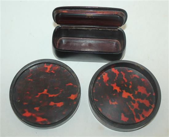 An early 19th century tortoiseshell snuff box & a Russian snuff box